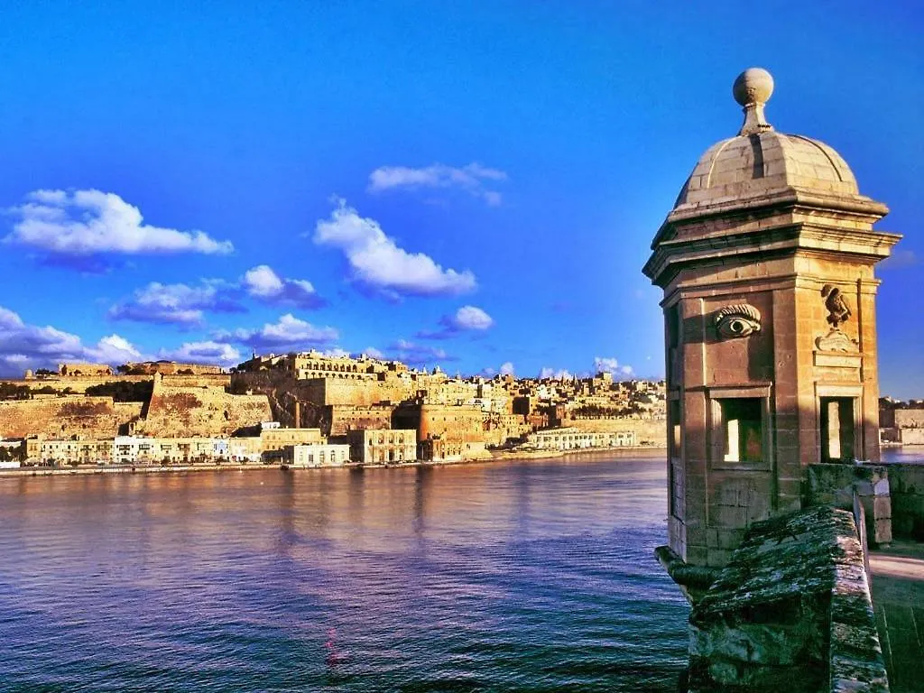 Cosy 1Br Penthouse With Terrace, Great Location Apartment Gzira 0*,  Malta