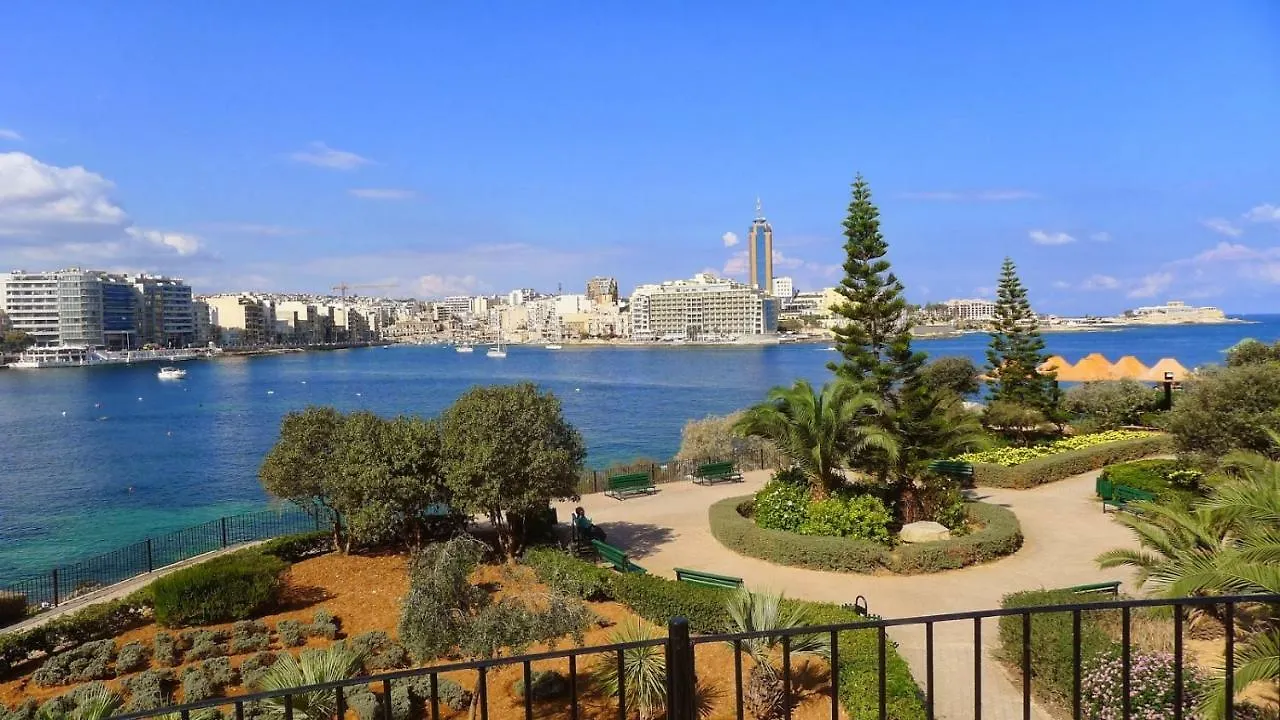 Cosy 1Br Penthouse With Terrace, Great Location Apartment Gzira Malta