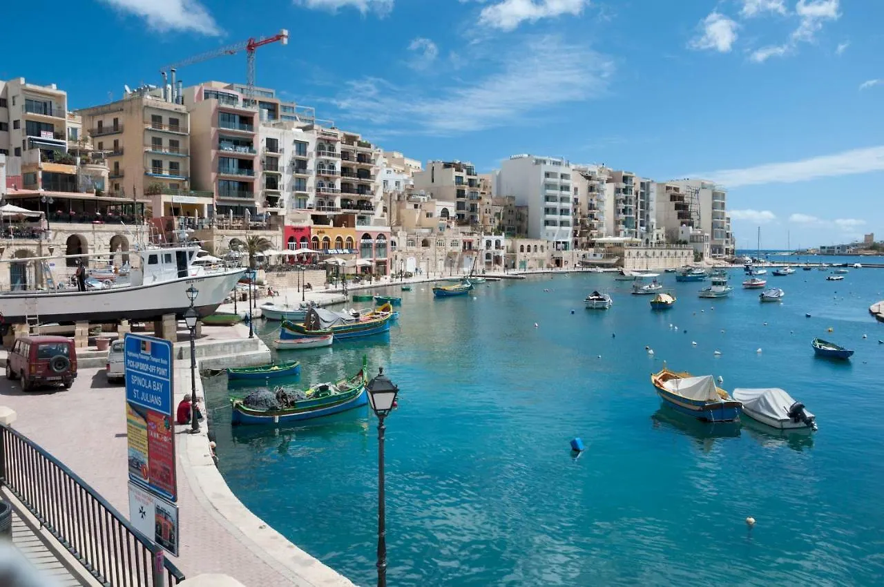Cosy 1Br Penthouse With Terrace, Great Location Apartment Gzira