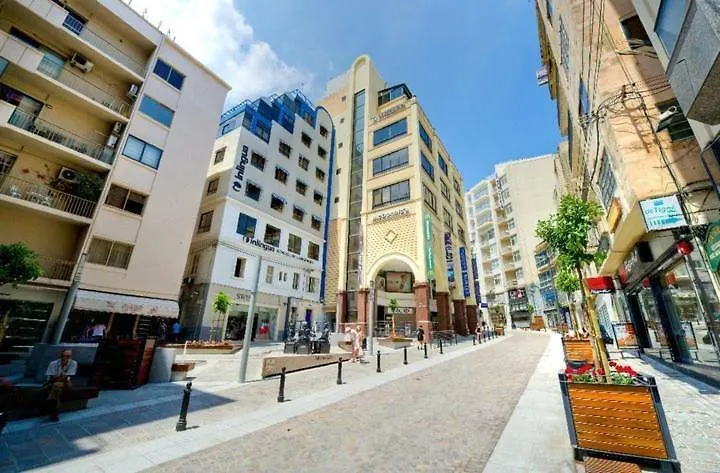 Cosy 1Br Penthouse With Terrace, Great Location Apartment Gzira