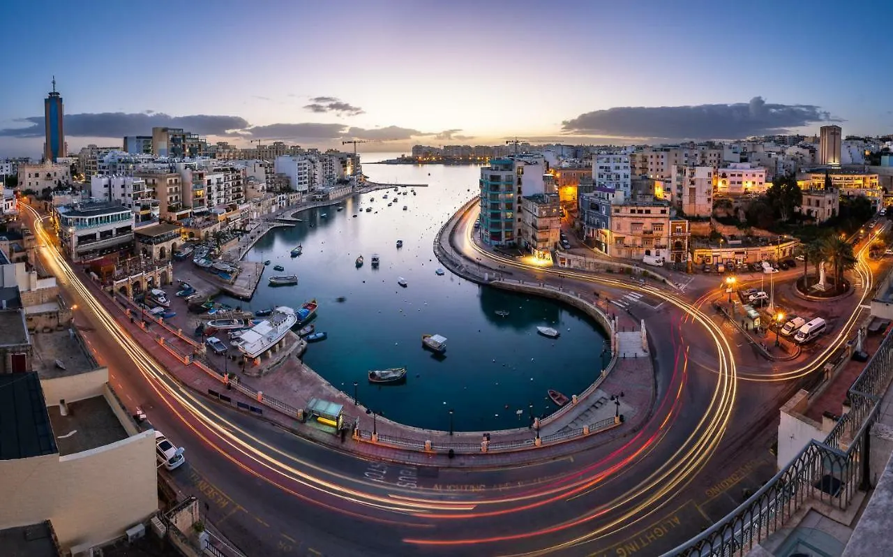 Cosy 1Br Penthouse With Terrace, Great Location Apartment Gzira